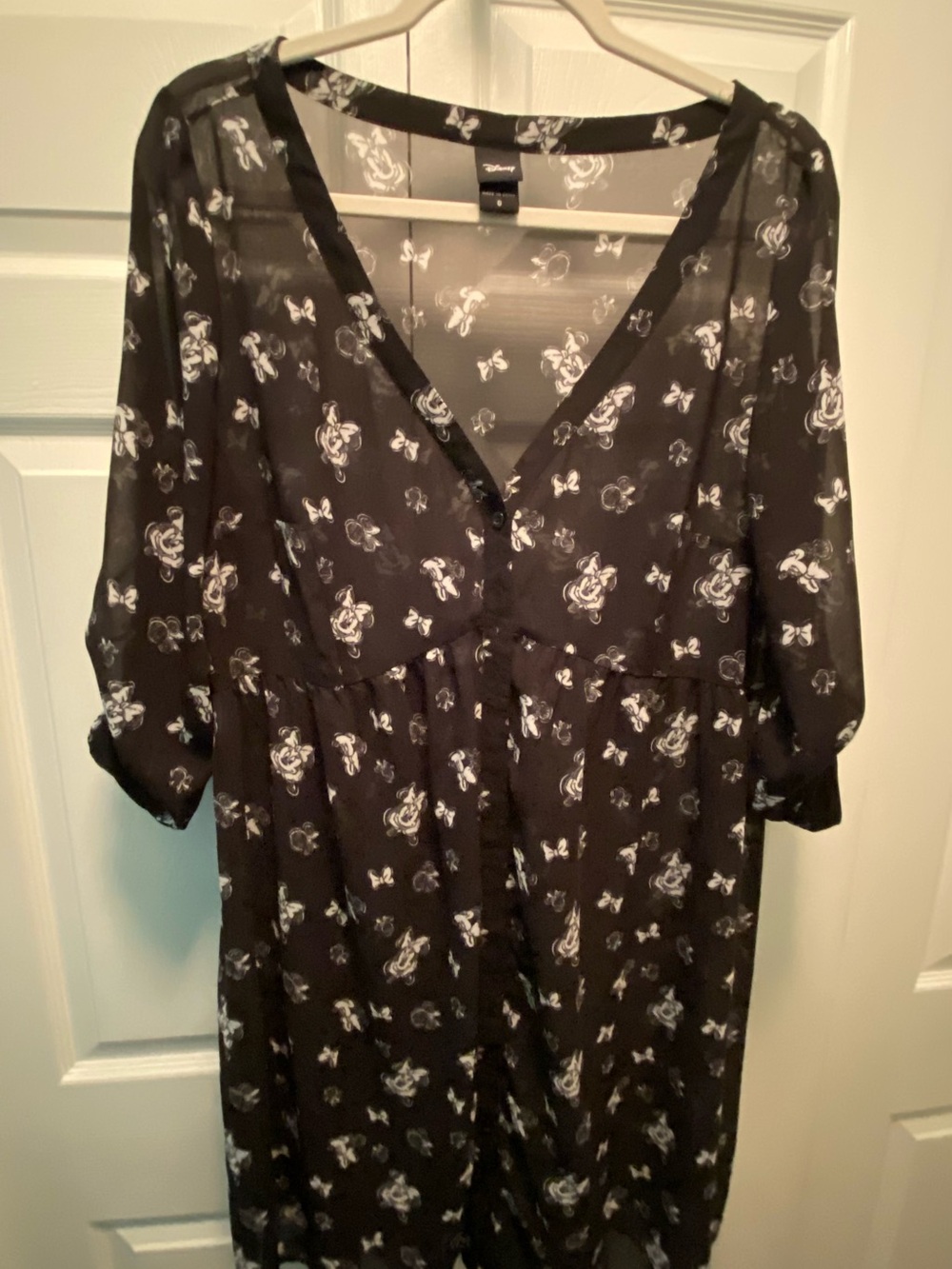 Torrid Disney Black Blouse white/black Minnie Mouse Heads Torrid Size 0 (Large)